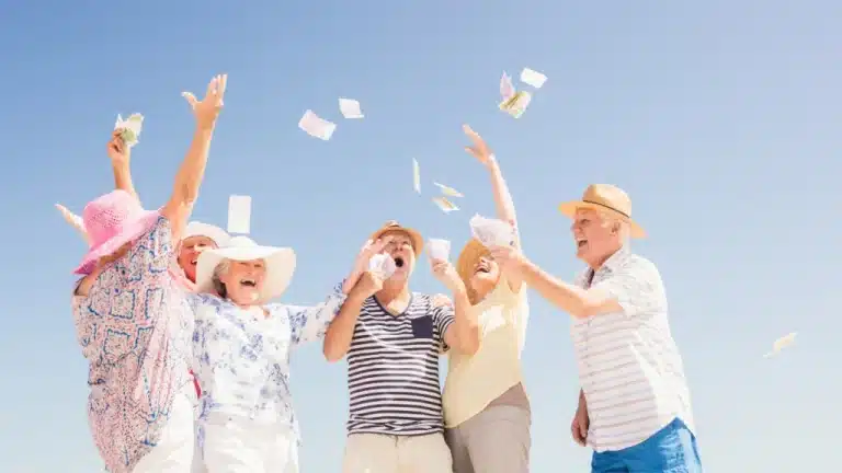 Aposentados vão poder receber Empréstimos Consignados e Taxas Indevidas