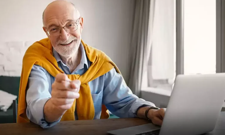 Aposentados terão novo reajuste de salário ainda em 2022