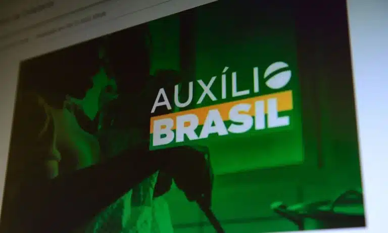 Auxílio Brasil: mudanças no calendário começam em Agosto; afirma governo