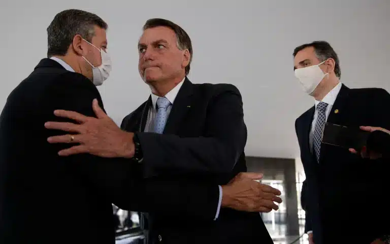 Empréstimo Consignado do Auxílio Brasil: Bolsonaro solicita diminuição dos juros