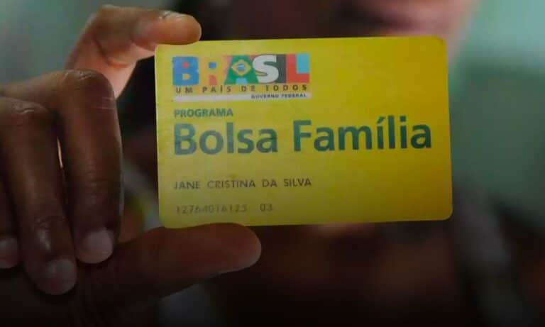 Bolsa Família: o valor ATUALIZADO  para quem tem 2 filhos