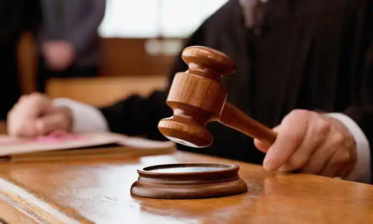 ChatGPT: Advogado cria petição usando IA e é multado pelo TSE