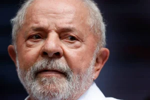 Lula está em risco em 2026 com 44% de aprovação agora