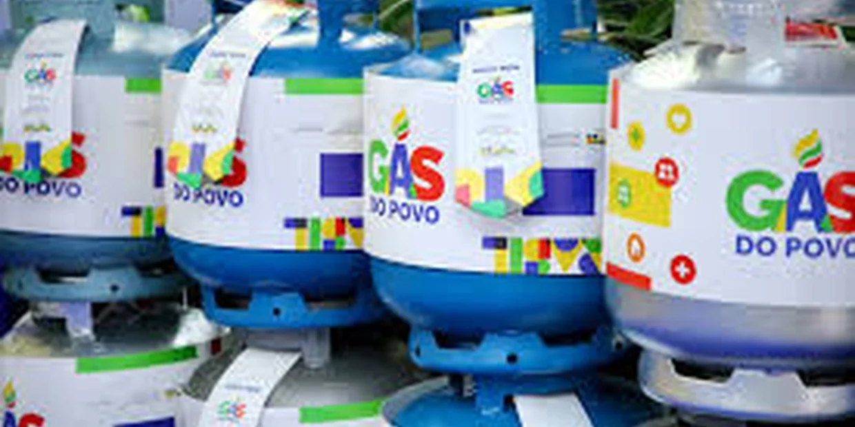 Gás do Povo é revisado agora: reajuste de R$ 10 para famílias de baixa renda