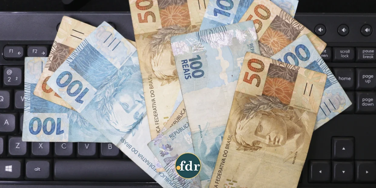 Governo de SP propõe salário mínimo de R$ 1874 agora