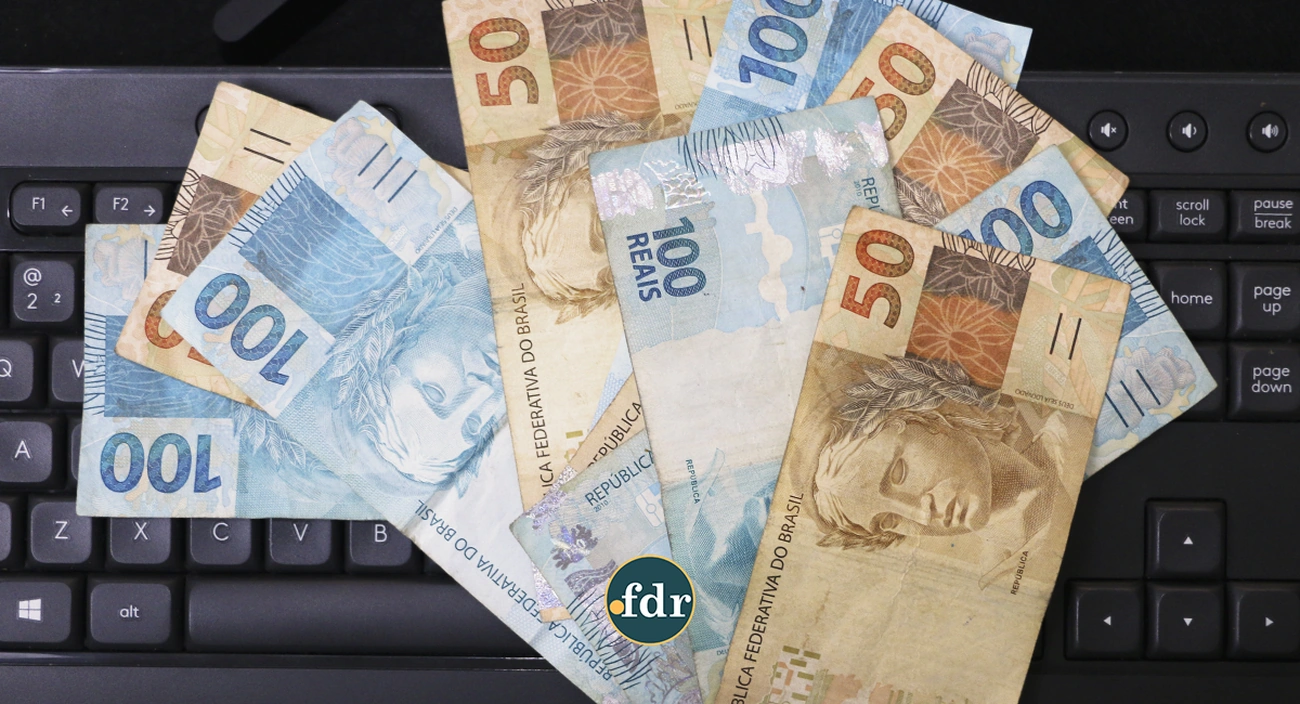 Governo de SP propõe salário mínimo de R$ 1874 agora