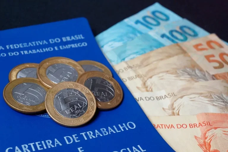 Aposentados do INSS recebem dinheiro agora com novo teto