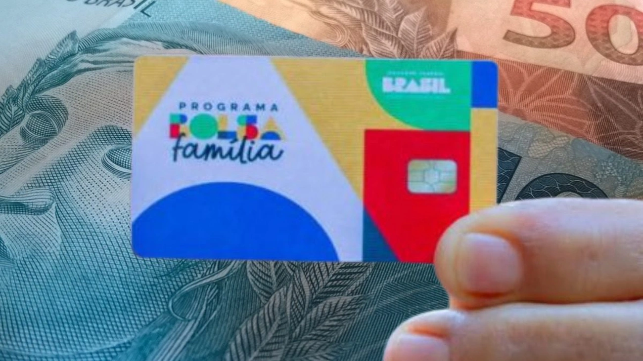 Lula e Bolsonaro divulgam planos de governo para o Bolsa Família