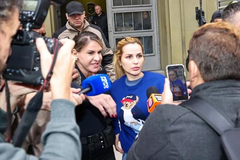 Deolane Bezerra investigada por movimentar R$ milhões do Bolsa Família: suspeitas de irregularidades