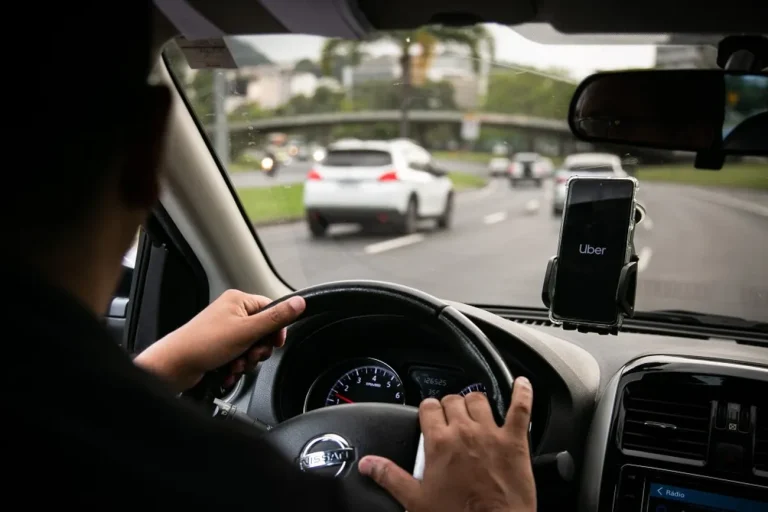 Uber lança empréstimo de R$ 150 mil com condições facilitadas para motoristas