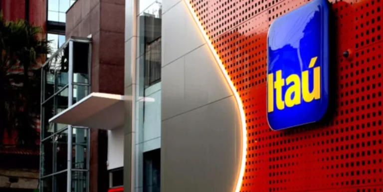 Itaú encerra serviço hoje e afeta 400 funcionarios