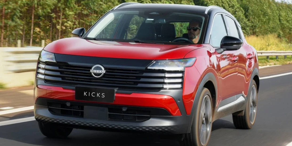 Nissan Kicks por R$ 99 mil é mais barato que Onix e tem central multímidia agora