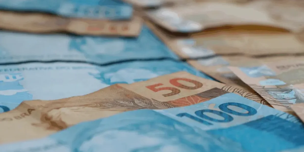 Receita paga hoje R$ 16 bi em restituição do IR beneficiando 8 milhões