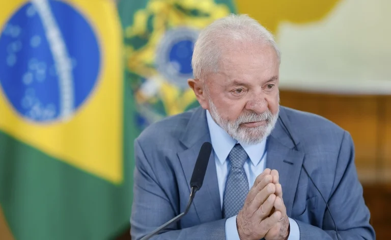 Lula define hoje o fim da escala 6×1, derrubando 4 horas de trabalho semaorial