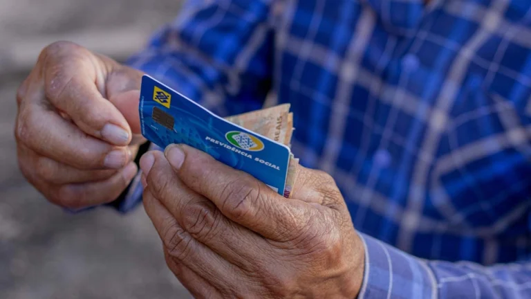 INSS Alerta: 6 Dicas Urgentes para Receber Benefícios Acima do Mínimo sem Atrasos Hoje