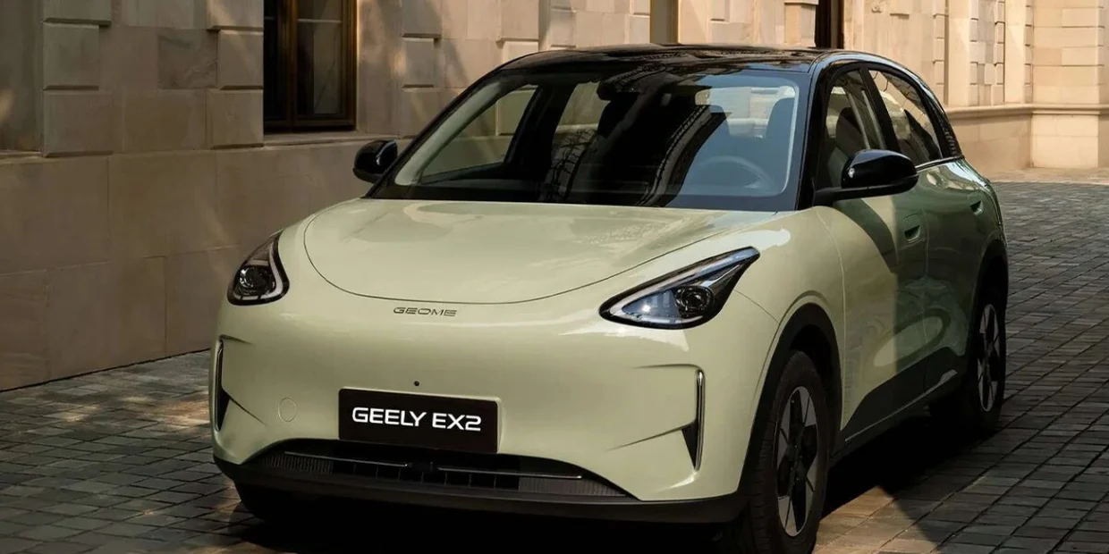 Geely EX2 surpreende com queda de R$ 24 mil e desafia Kwid e Mobi hoje