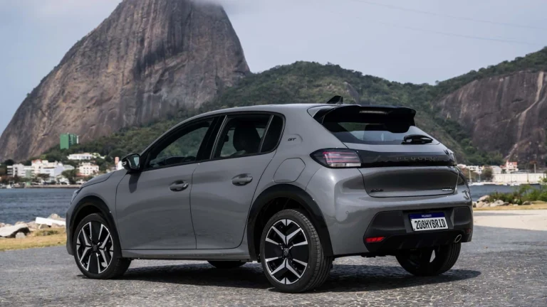 Peugeot oferece até R$ 57 mil de desconto agora para taxistas e motoristas de aplicativo